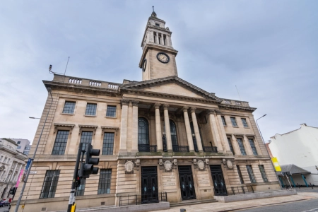 Guildhall, headquarters of Hull City Council. Also a venue for conferences and receptions. View of the front of building from Lowgate.